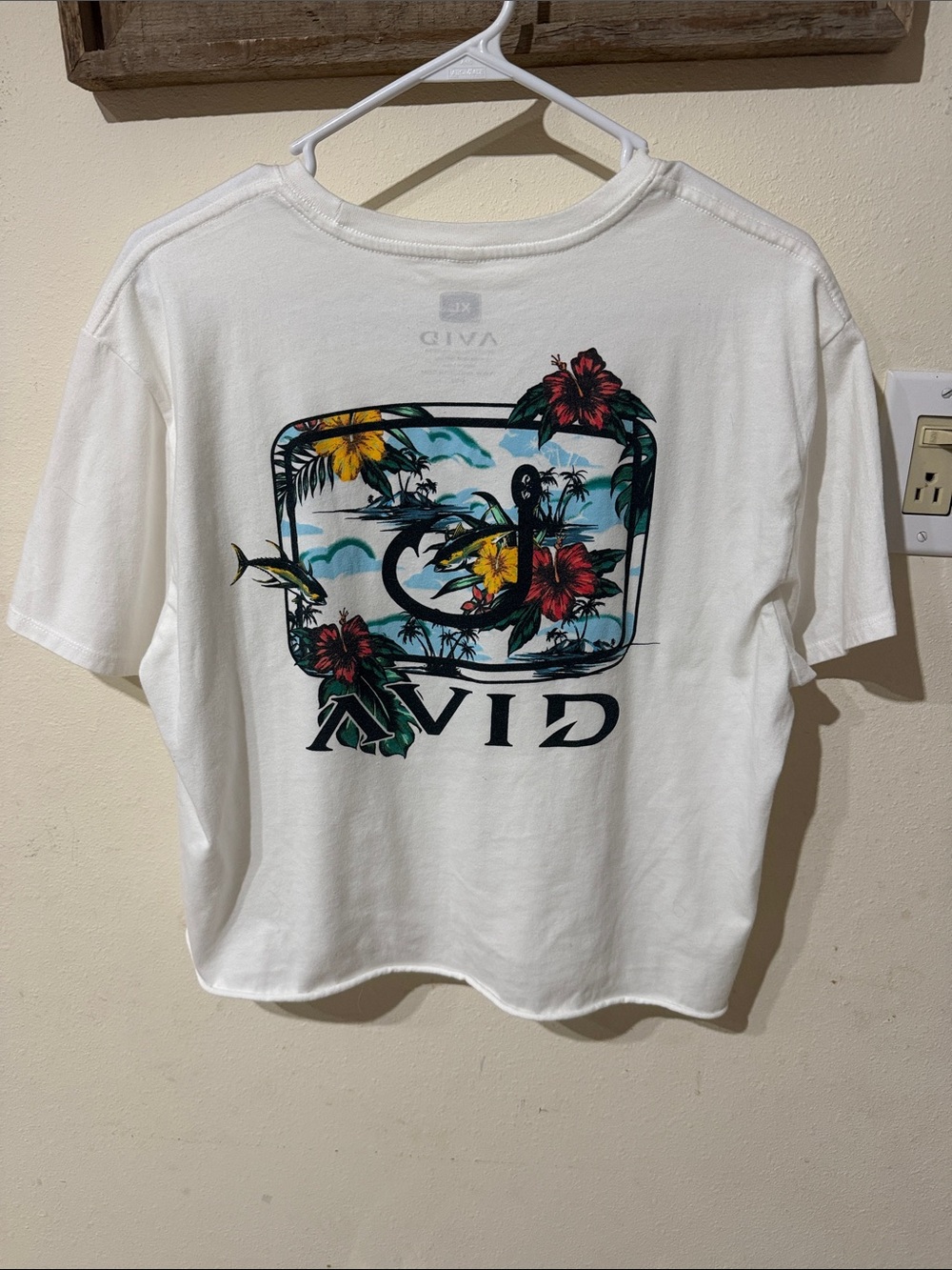 Avid White Tropical Floral Fishing Hook Graphic Cropped Tee